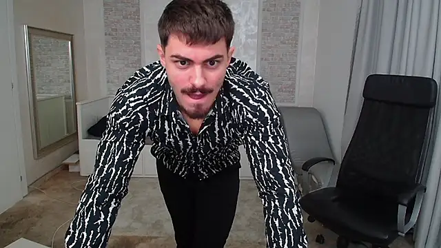 Snapshot of WilsonJules chatting on 12.30.24 WilsonJules online show from 12.30.24