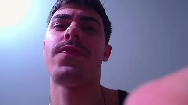 Snapshot of WilsonJules chatting on 01.17.25 WilsonJules online show from 01.17.25