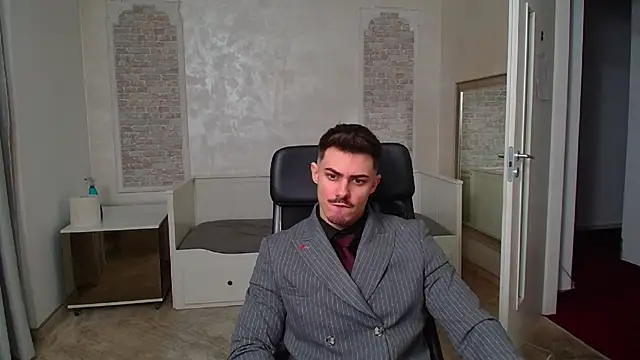 Snapshot of WilsonJules chatting on 01.24.25 WilsonJules online show from 01.24.25