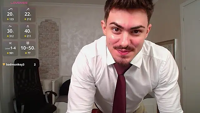 Snapshot of WilsonJules chatting on 02.01.25 WilsonJules online show from 02.01.25