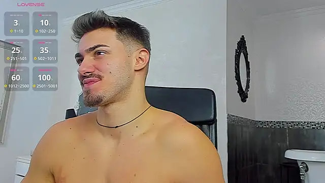 Snapshot of WilsonJules chatting on 02.09.25 WilsonJules online show from 02.09.25