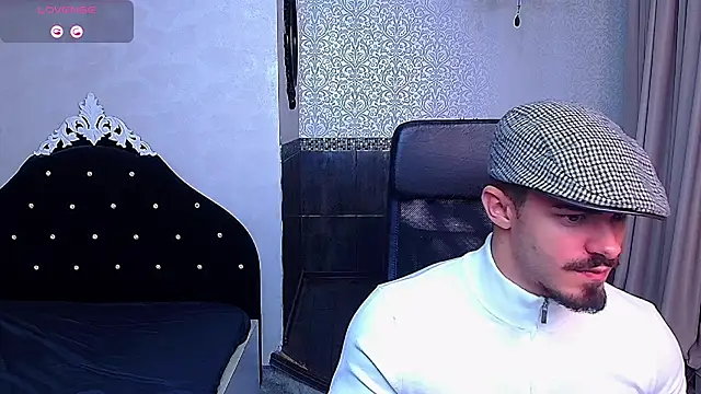 Snapshot of WilsonJules chatting on 10.03.25 WilsonJules online show from 10.03.25