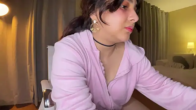 xSelena online show from 12.18.24