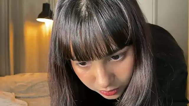 Snapshot of xSelena chatting on 05.28.26 xSelena online show from 05.28.26