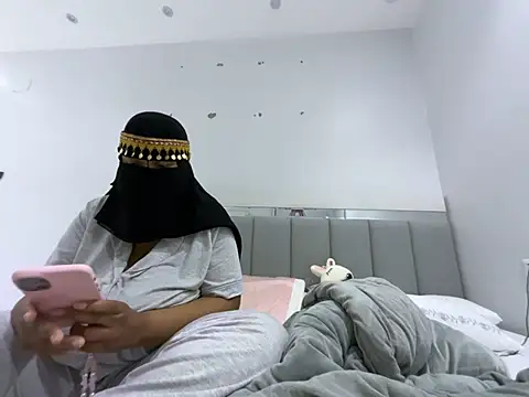 Snapshot of Submissive_Arab chatting on 02.08.25 Submissive Arab online show from 02.08.25