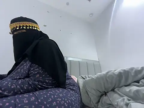 Snapshot of Submissive_Arab chatting on 02.09.25 Submissive Arab online show from 02.09.25