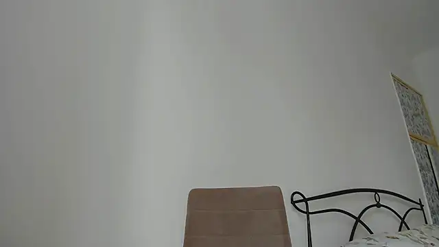 Snapshot of MistressMilana chatting on 05.09.26 MistressMilana online show from 05.09.26