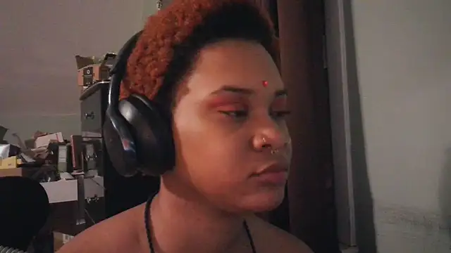 Snapshot of nickytheehawtie chatting on 02.15.26 nickytheehawtie online show from 02.15.26