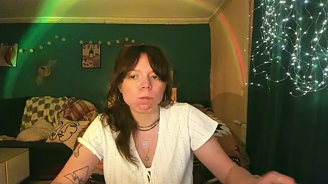 Snapshot of ClancyMorissey chatting on 05.21.26 ClancyMorissey online show from 05.21.26