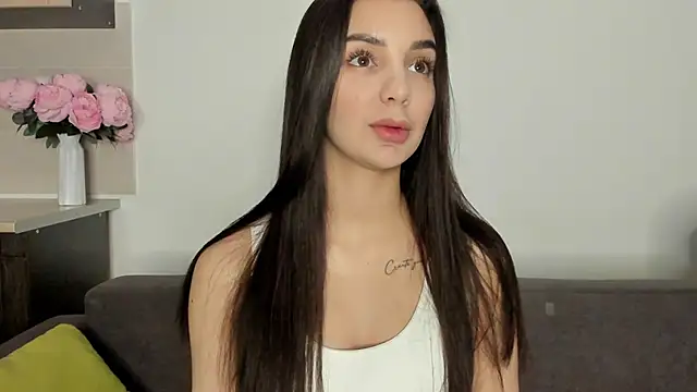 Snapshot of miss_emily_ chatting on 12.23.24 miss emily online show from 12.23.24