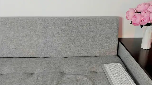 Snapshot of miss_emily_ chatting on 10.18.25 miss emily online show from 10.18.25