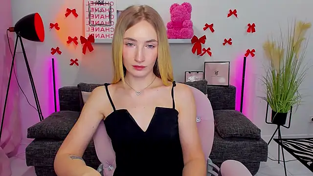 bella  rose online show from 02.21.25