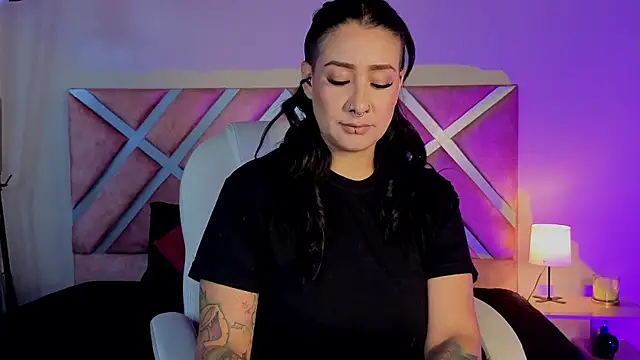  kelly hous36 online show from 04.11.26