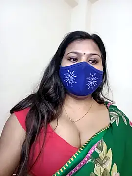 Snapshot of cutee__crazy chatting on 01.20.25 cutee crazy online show from 01.20.25