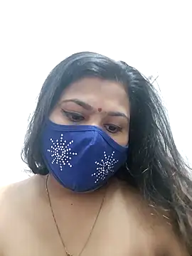 Snapshot of cutee__crazy chatting on 02.22.25 cutee crazy online show from 02.22.25