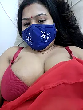 Snapshot of cutee__crazy chatting on 02.23.25 cutee crazy online show from 02.23.25