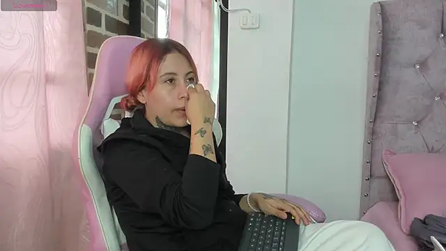 KatherineLans online show from 07.12.26