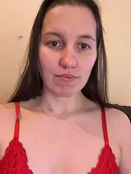 Snapshot of Nicole-Ray chatting on 01.24.25 Nicole-Ray online show from 01.24.25