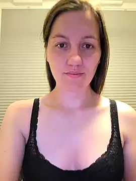 Snapshot of Nicole-Ray chatting on 07.15.26 Nicole-Ray online show from 07.15.26