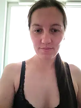 Snapshot of Nicole-Ray chatting on 07.16.26 Nicole-Ray online show from 07.16.26