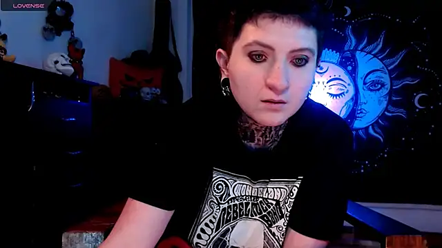 Marieblueeyes online show from 03.22.25