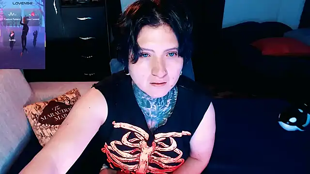 Marieblueeyes online show from 10.11.25