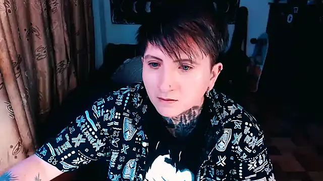 Marieblueeyes online show from 10.24.25