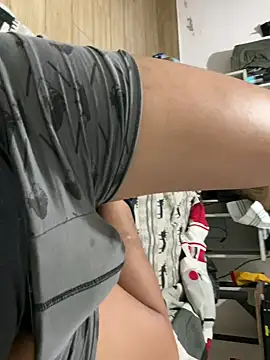 Snapshot of elvis0966 chatting on 12.21.24 elvis0966 online show from 12.21.24