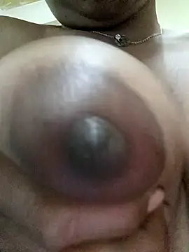 Snapshot of KinkyKit_May chatting on 12.21.24 KinkyKit May online show from 12.21.24