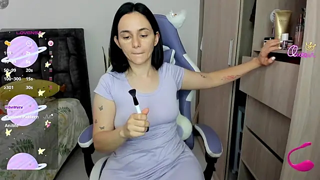 Snapshot of lucia_s1 chatting on 05.20.26 lucia s1 online show from 05.20.26