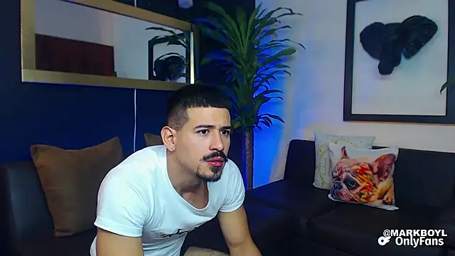 Snapshot of Markboyl chatting on 12.02.24 Markboyl online show from 12.02.24