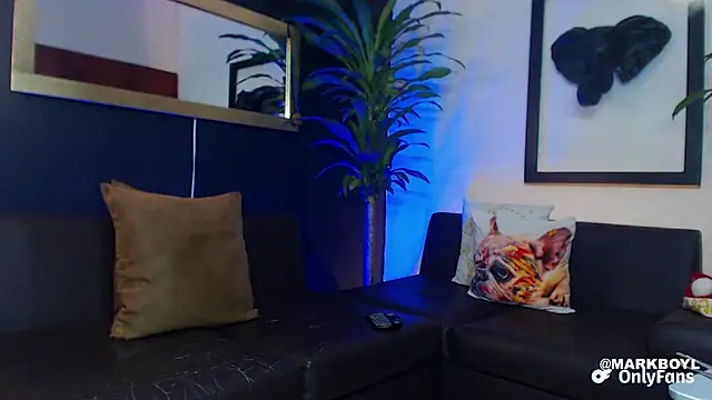 Snapshot of Markboyl chatting on 12.07.24 Markboyl online show from 12.07.24