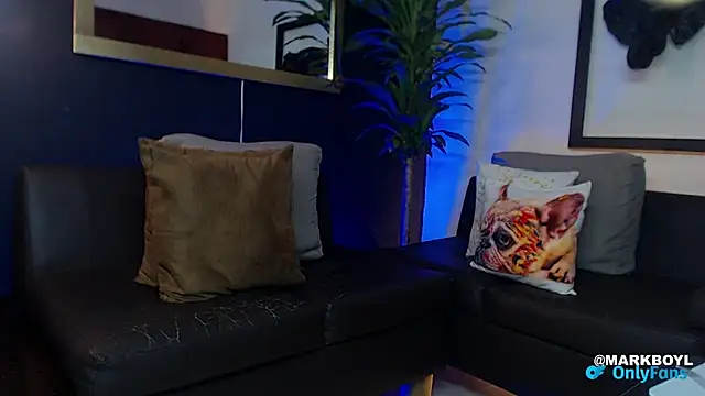 Snapshot of Markboyl chatting on 12.14.24 Markboyl online show from 12.14.24