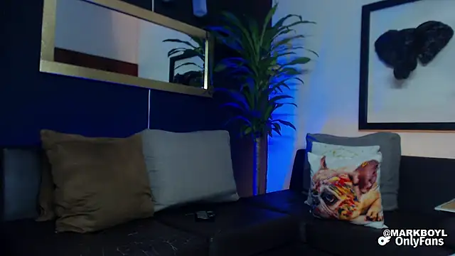 Snapshot of Markboyl chatting on 12.18.24 Markboyl online show from 12.18.24