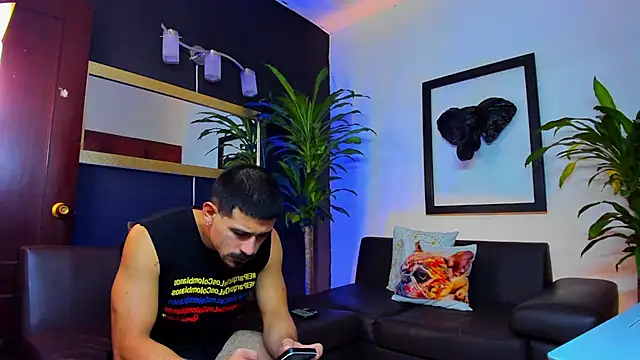 Snapshot of Markboyl chatting on 02.05.25 Markboyl online show from 02.05.25