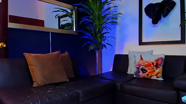 Snapshot of Markboyl chatting on 02.12.25 Markboyl online show from 02.12.25