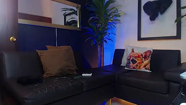 Snapshot of Markboyl chatting on 03.18.25 Markboyl online show from 03.18.25