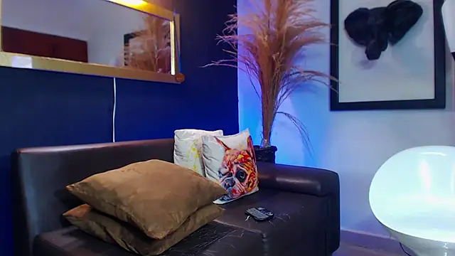 Snapshot of Markboyl chatting on 10.02.25 Markboyl online show from 10.02.25