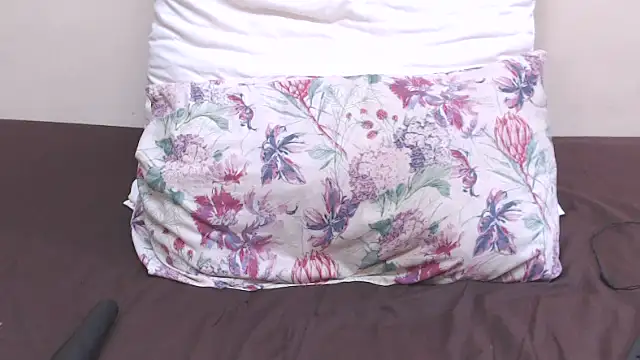 Snapshot of hottychubbygirl chatting on 02.05.25 hottychubbygirl online show from 02.05.25