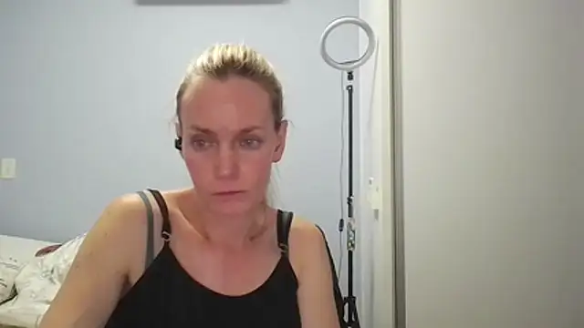 Annylove1 online show from 02.15.26