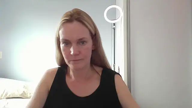 Annylove1 online show from 02.18.26