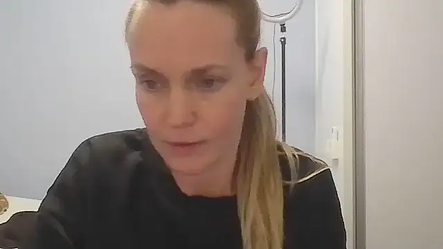 Annylove1 online show from 06.04.26