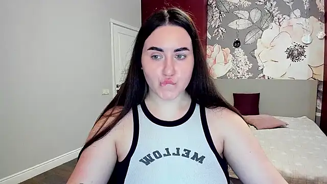 Snapshot of Roxie_Bradley chatting on 02.24.26 Roxie Bradley online show from 02.24.26