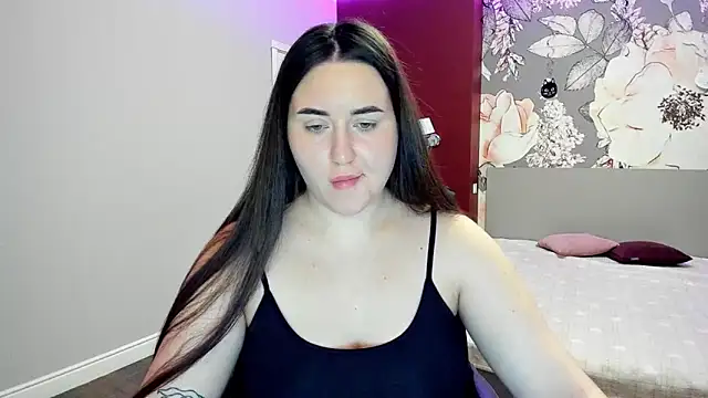 Snapshot of Roxie_Bradley chatting on 02.26.26 Roxie Bradley online show from 02.26.26