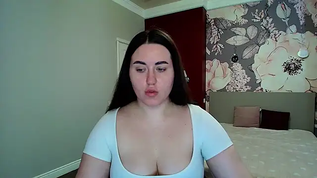 Snapshot of Roxie_Bradley chatting on 03.16.26 Roxie Bradley online show from 03.16.26