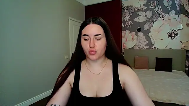Roxie Bradley online show from 06.24.26