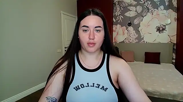 Roxie Bradley online show from 06.25.26