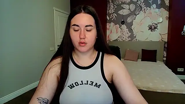 Roxie Bradley online show from 06.27.26