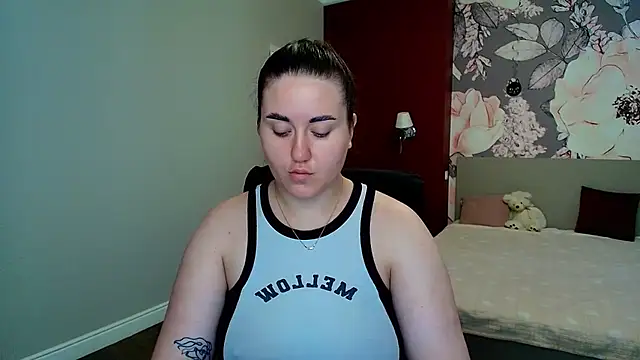 Roxie Bradley online show from 07.07.26