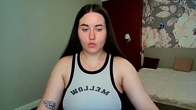 Roxie Bradley online show from 07.08.26